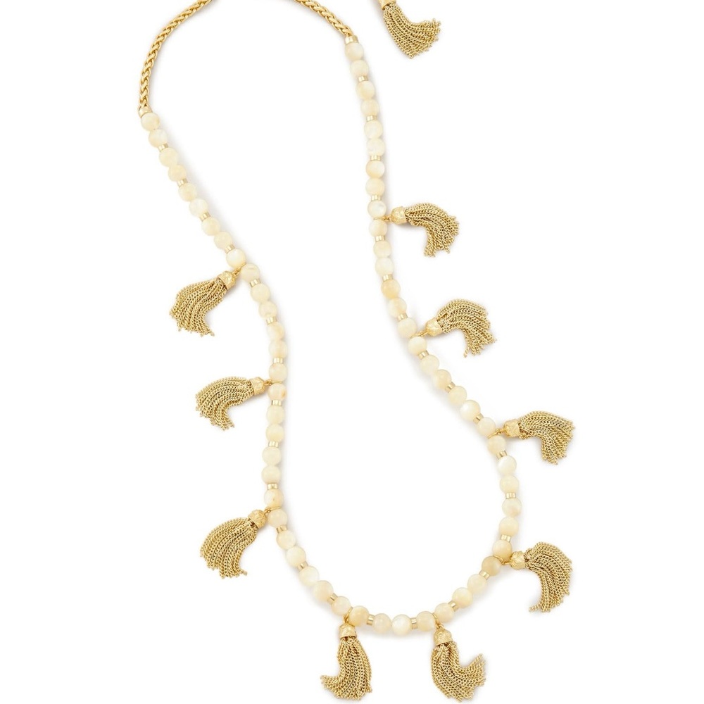 Kendra Scott Vanina necklace in ivory pearl